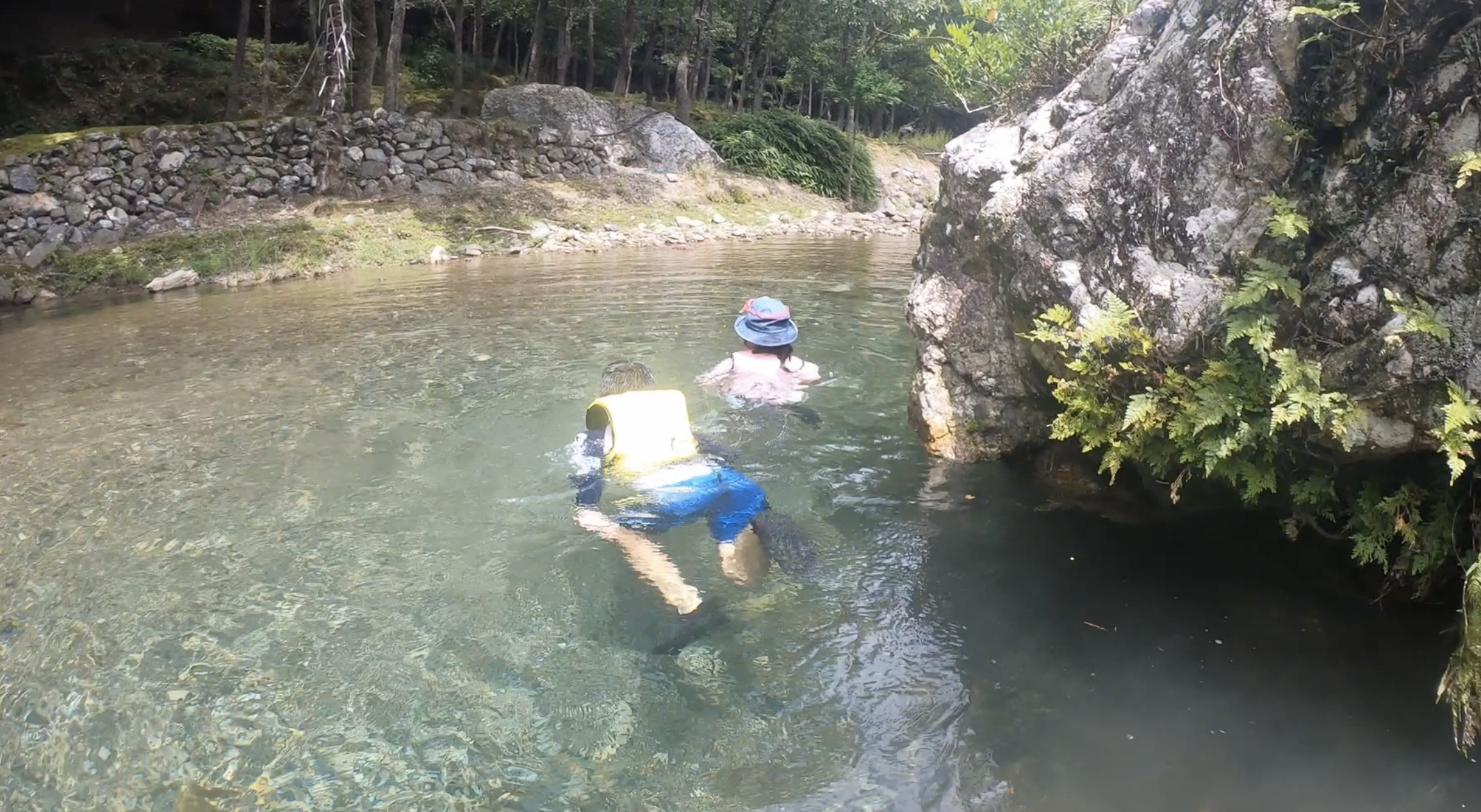 夏本番 穴場川遊び 三重県度会郡大紀町の一軒家ゲストハウス民泊三吉 みよし 遊び 日帰り体験