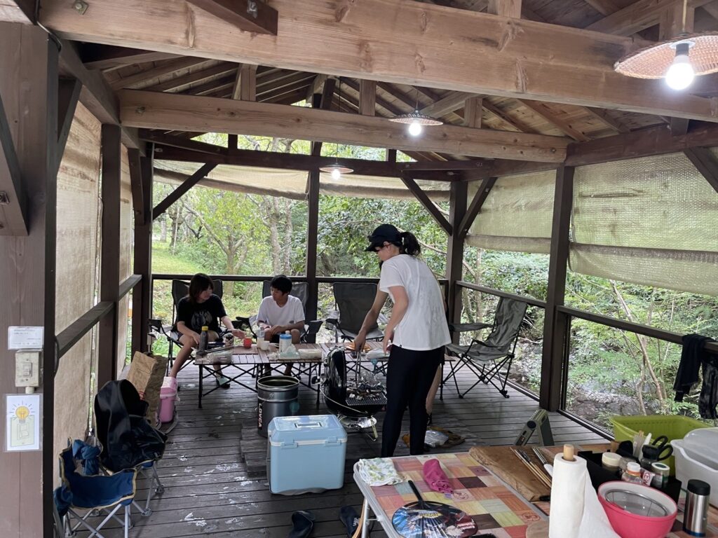 川遊びと手ぶらBBQ