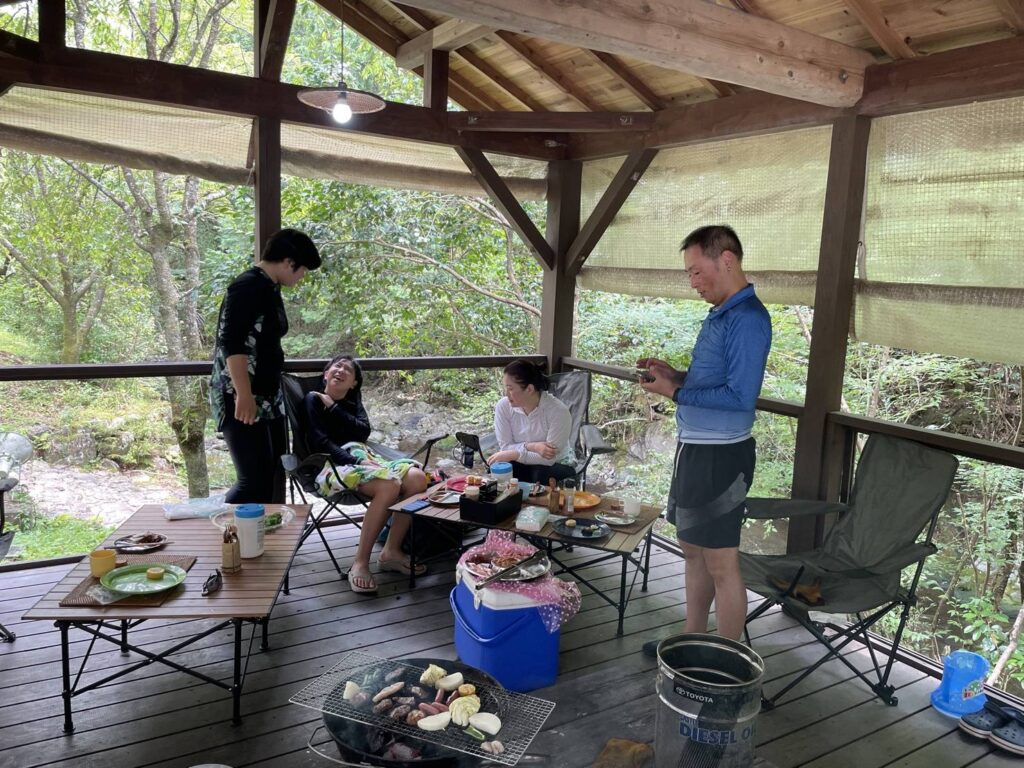 三重県で竹釣竿作りと川遊び手ぶらBBQ